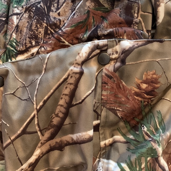 Realtree parka - Picture 8 of 10